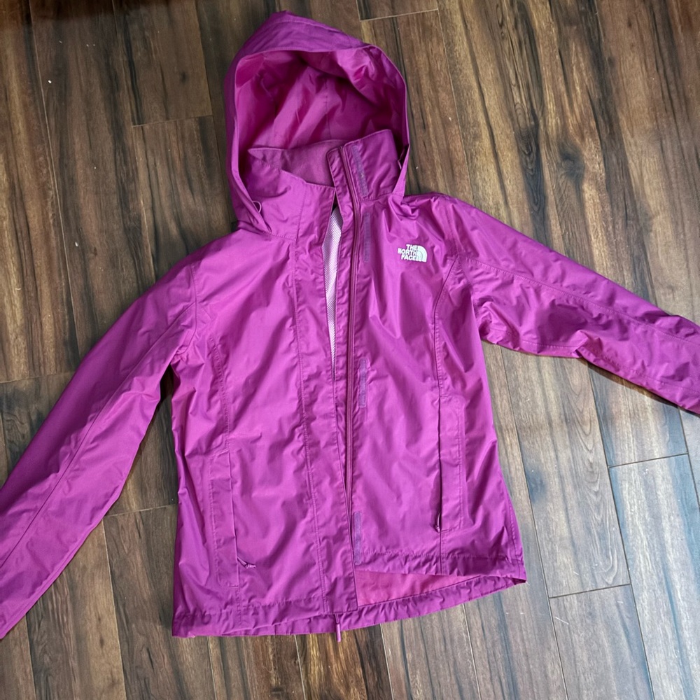 Northface magenta pink purple jacket rain windbreaker